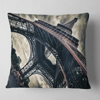 Designart Paris Paris Eiffelov toranj Grungy dramatični stil - jastuk za bacanje gradskih pejzaža - 18x18
